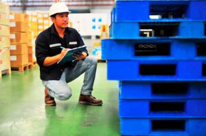 Pallets de plástico reciclado e créditos de carbono