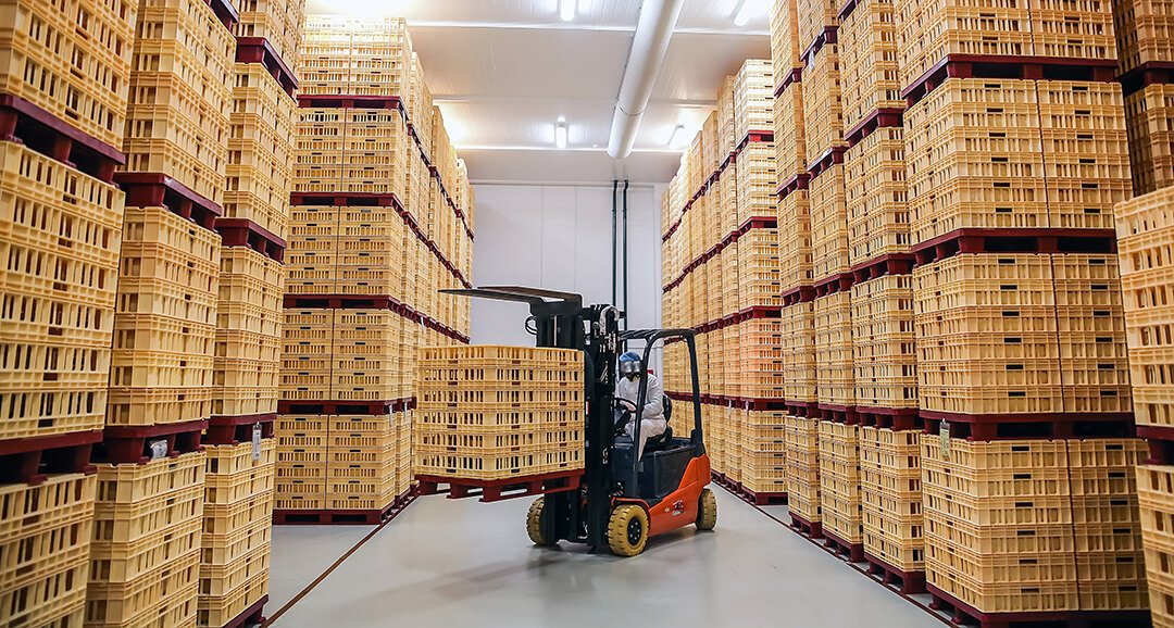 Logística de alta performance com pallets de plástico